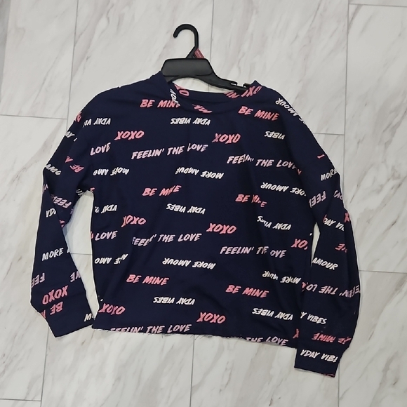 Pajamas Set - Picture 2 of 4